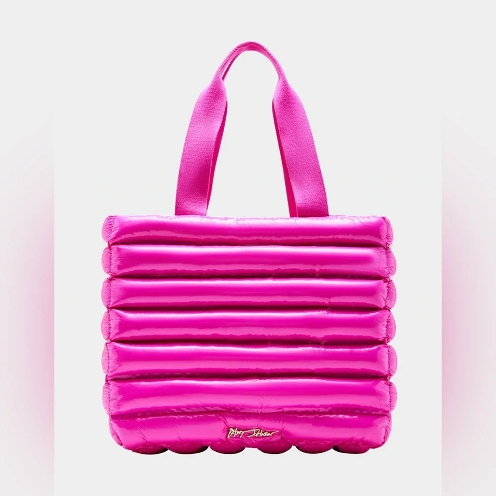 NWT Betsey Johnson THAR SHE BLOWS WET NYLON TOTE BAG. (Looks like a floaty)